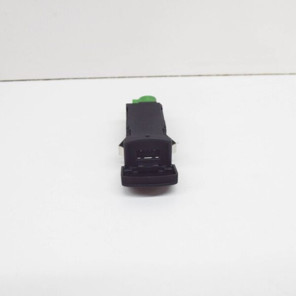 6C0035249B - Volksvagen POLO 6C USB Socket With Cover 6C0035249B NEW GENUINE