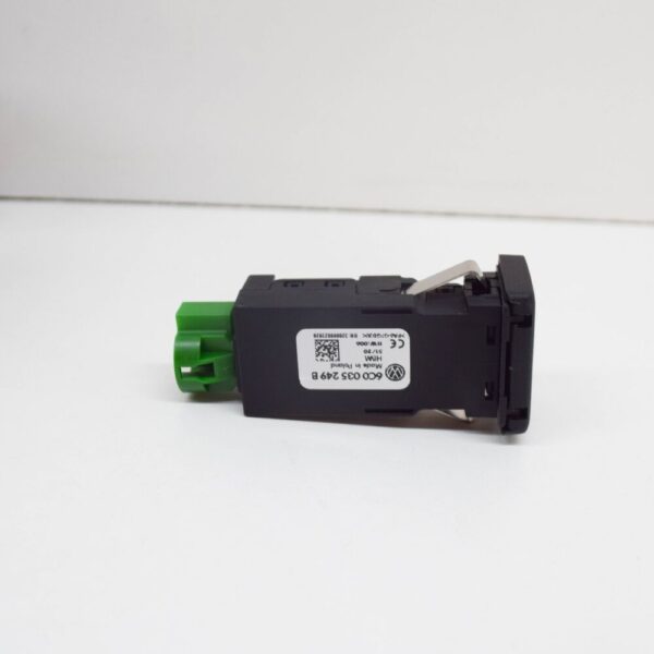 6C0035249B - Volksvagen POLO 6C USB Socket With Cover 6C0035249B NEW GENUINE