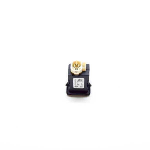 6C0035726 - VW TRANSPORTER VI T6 USB Socket With Cover 6C0035726 NEW