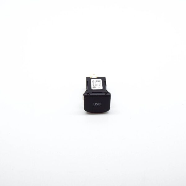 6C0035726 - VW TRANSPORTER VI T6 USB Socket With Cover 6C0035726 NEW