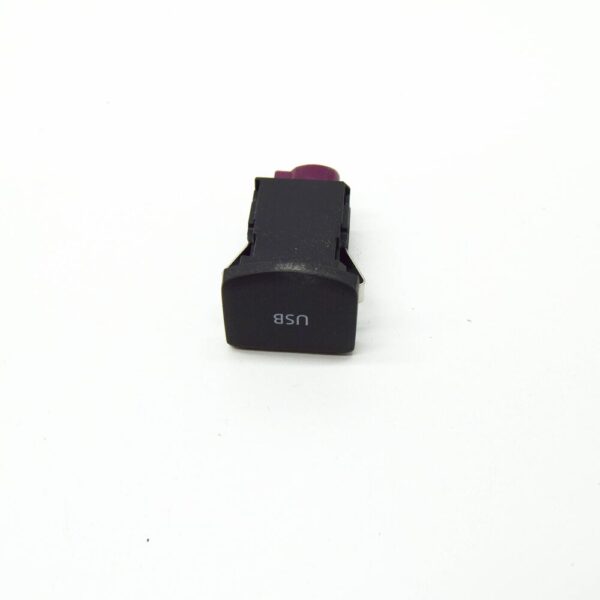6C0035726C - Volkswagen POLO MK5 6R USB Socket With Cover 6C0035726C NEW GENUINE