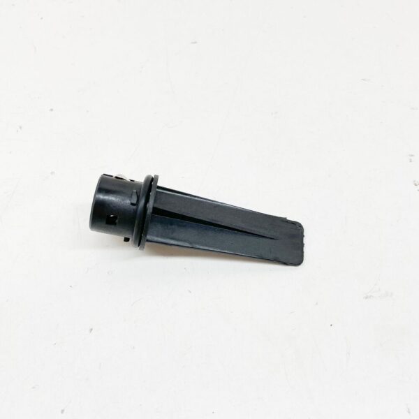 6E0953123 - VW POLO 9N Front Indicator Bulb Holder 6E0953123 NEW GENUINE