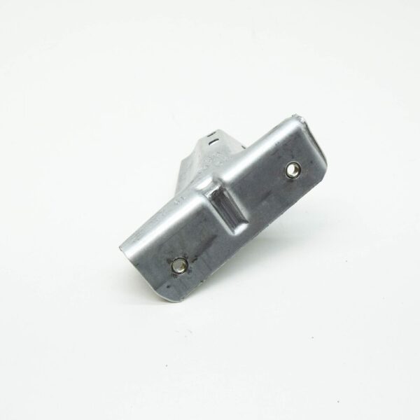 6Q0821142 - NEW VOLKSWAGEN POLO MK4 9N FRONT RIGHT FENDER BRACKET 6Q0821142 ORIGINAL