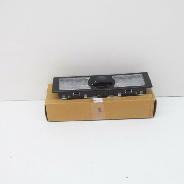6Q0947291A82V - NEW VOLKSWAGEN JETTA A6 REAR INTERIOR AND READING LIGHT 6Q0947291A82V