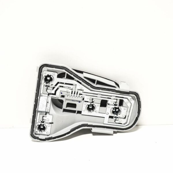 6Q6945257F - NEW VOLKSWAGEN POLO 9N REAR LEFT TAIL LIGHT CARRIER BULB 6Q6945257F