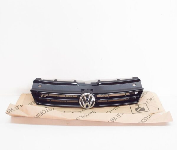 6R0853651AC041 - Volkswagen POLO 6R front bumper radiator grille 6R0853651A C041 NEW