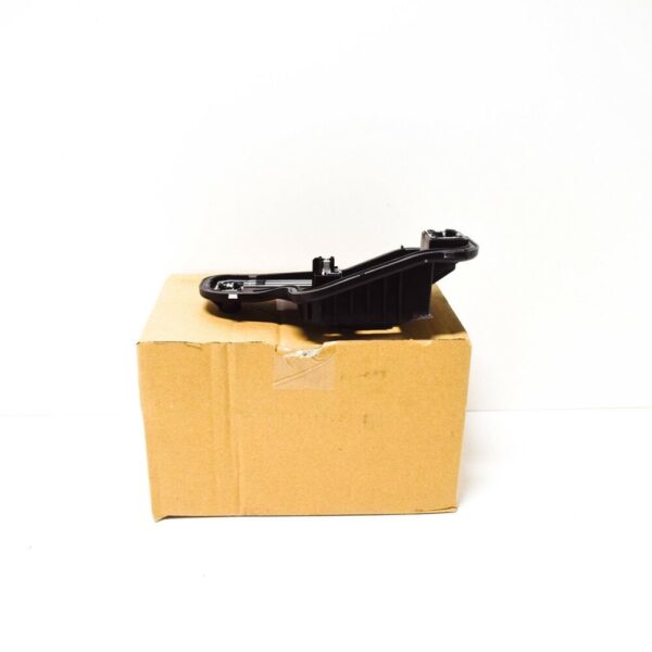 6R0945258A - NEW VOLKSWAGEN POLO 6R REAR RIGHT TAILLIGHT SOCKET 6R0945258A