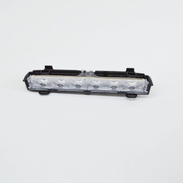 6RU945087A - NEW VOLKSWAGEN JETTA 5C6 THIRD 3RD BRAKE STOP LIGHT 6RU945087A ORIGINAL