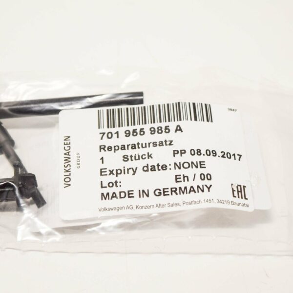 701955985A - NEW VW TRANSPORTER T4 REAR TRUNK LID WINDOW SPRAY NOZZLE 701955985A ORIGINAL