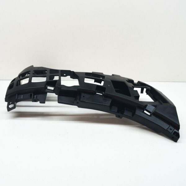 760807883A - NEW VOLKSWAGEN TOUAREG CR FRONT LEFT BUMPER BRACKET 760807883A