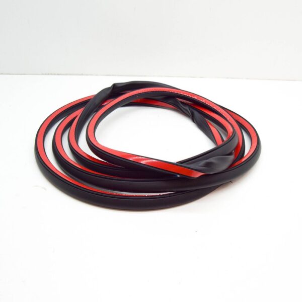 7608397015AP - NEW VW TOUAREG CR REAR LEFT OUTER DOOR SEAL 7608397015AP ORIGINAL