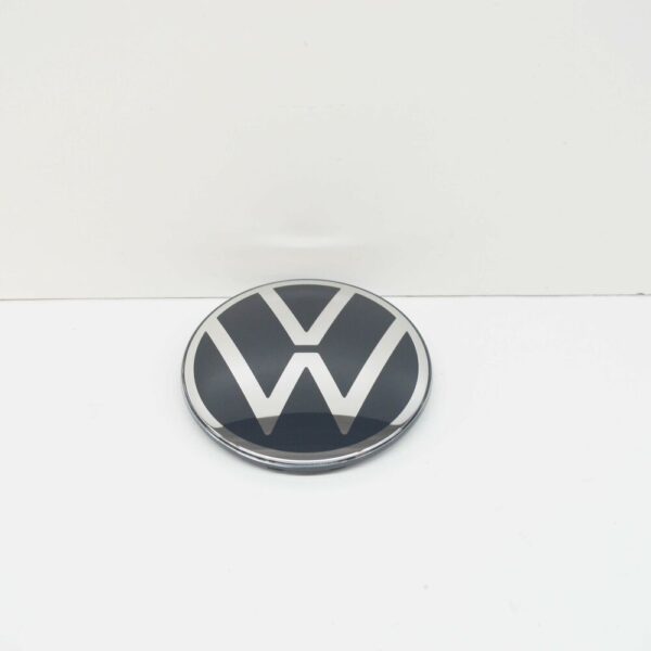 760853601EDPJ - NEW VOLKSWAGEN TOUAREG CR FRONT VW BADGE EMBLEM 760853601EDPJ ORIGINAL