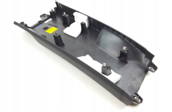 760867291C4PK - NEW VW TOUAREG CR MK3 LEFT SIDE B PILLAR LOWER TRIM 760867291C4PK ORIGINAL