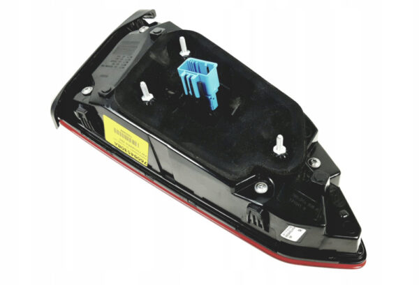 760945308A - NEW VW TOUAREG CR MK3 REAR RIGHT SIDE INNER LED TAILLIGHT LHD 760945308A