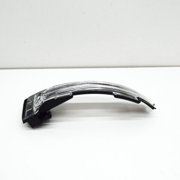 760949102 - NEW VOLKSWAGEN TOUAREG CR7 FRONT RIGHT MIRROR TURN INDICATOR 760949102 ORIGINAL