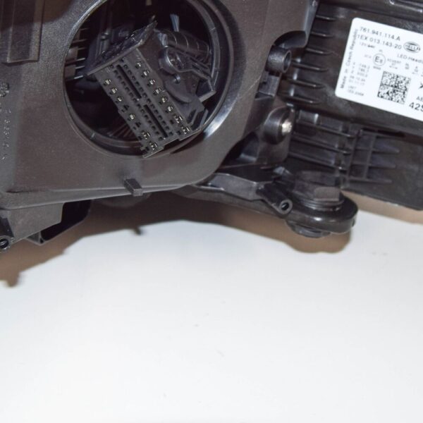 761941114A - VW Touareg CR Front Right Headlight LHD 761941114A NEW GENUINE