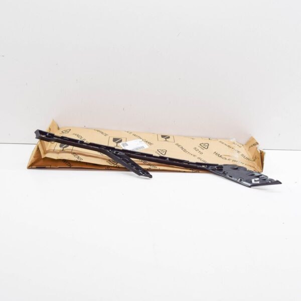 761998119C - VW TOUAREG CR Centre Left Headlight Trim Repair Kit 761998119C NEW GENUINE