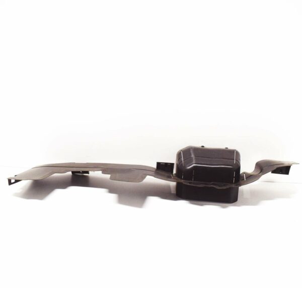 7C0805640A - NEW VOLKSWAGEN CRAFTER MK2 RADIATOR AIR DUCT 7C0805640A 2018 ORIGINAL