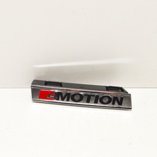 7C0853948MGM - NEW VOLKSWAGEN CRAFTER FRONT BUMPER GRILLE EMBLEM 7C0853948MGM