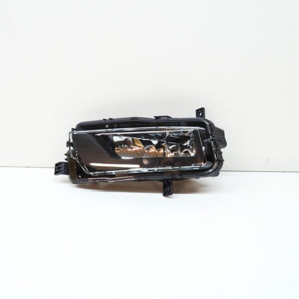 7C0941661A - VOLKSWAGEN CRAFTER SZ Front Left Fog Halogen Light 7C0941661C NEW GENUINE