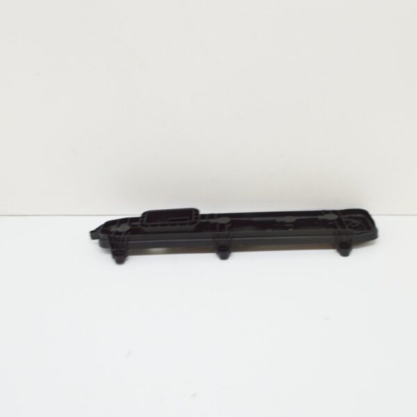 7C0945257A - NEW VW CRAFTER FLATBED SZ REAR LEFT BULB CARRIER HOLDER 7C0945257A