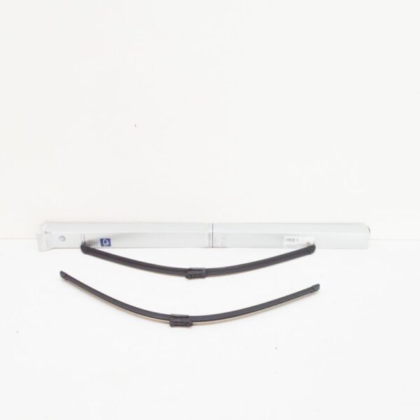 7C1998002A - NEW VW CRAFTER SZ MK2 FRONT WINDSHIELD WIPER BLADES SET LHD 7C1998002A ORIGINAL