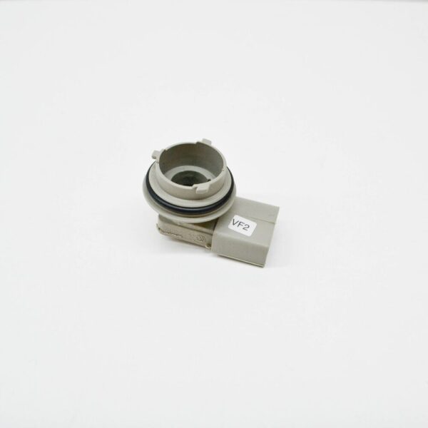 7D0953123A - NEW VW BEETLE 09-10 TRANSPORTER 98-04 BULB HOLDER 3 PIN 7D0953123A GENUINE