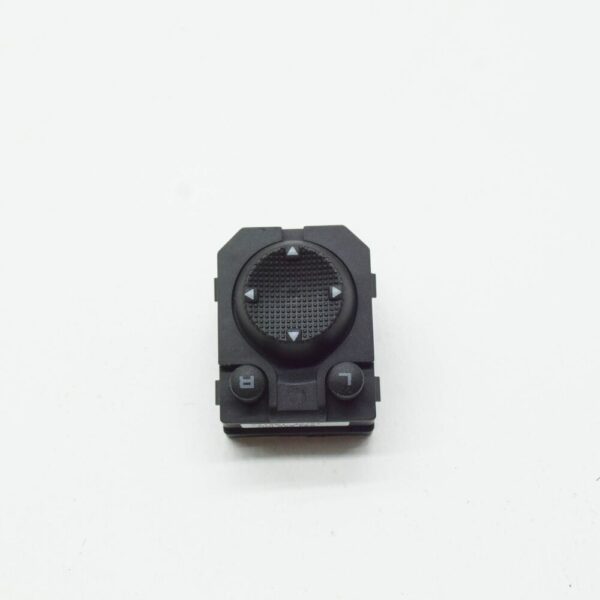 7D095956501C - NEW VW TRANSPORTER T4 EXTERIOR MIRROR ADJUSTMENT SWITCH 7D095956501C ORIGINAL