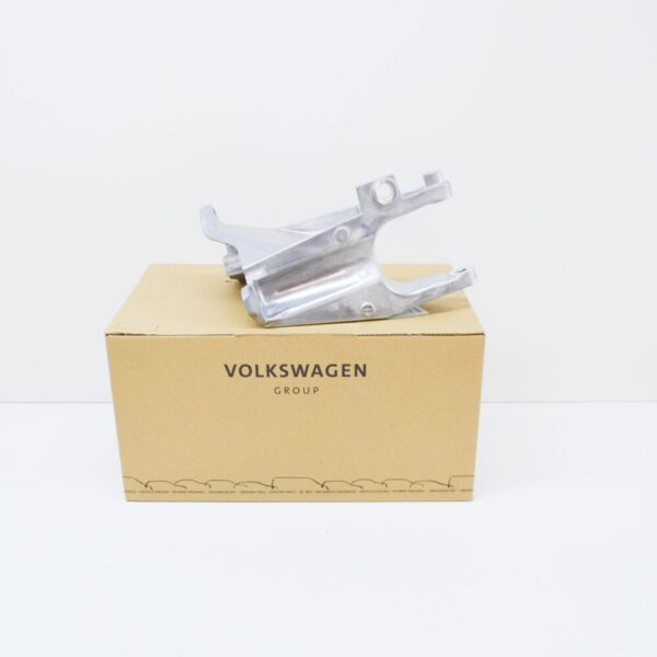 7E0199343C - NEW VOLKSWAGEN TRANSPORTER T5 FRONT ENGINE SUPPORT BRACKET 7E0199343C ORIGINAL