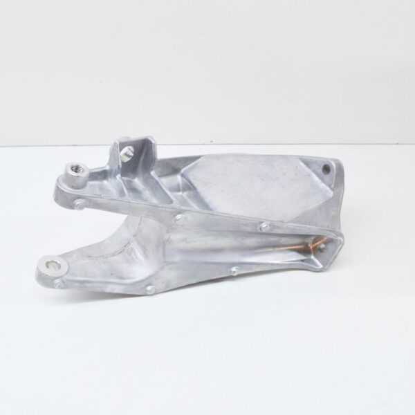 7E0199343C - NEW VOLKSWAGEN TRANSPORTER T5 FRONT ENGINE SUPPORT BRACKET 7E0199343C ORIGINAL
