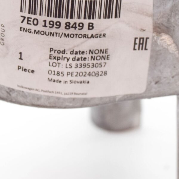 7E0199849B - VW TRANSPORTER VI T6 REAR ENGINE MOUNTING 7E0199849B NEW GENUINE