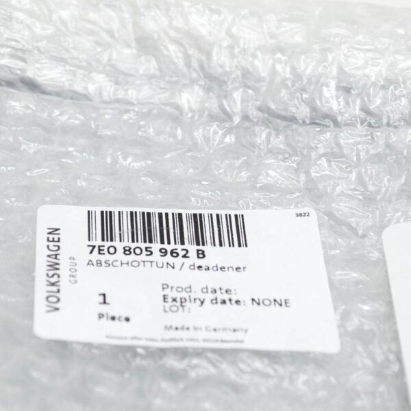 7E0805962B - NEW VW TRANSPORTER T5 FRONT LOWER NOISE INSULATION PLATE 7E0805962B