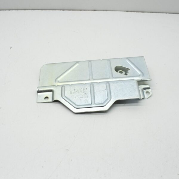 7E0827264B - NEW VW CADDY 2K REAR BOOT LID TAILGATE HANDLE REINFORCEMENT 7E0827264B ORIGINAL