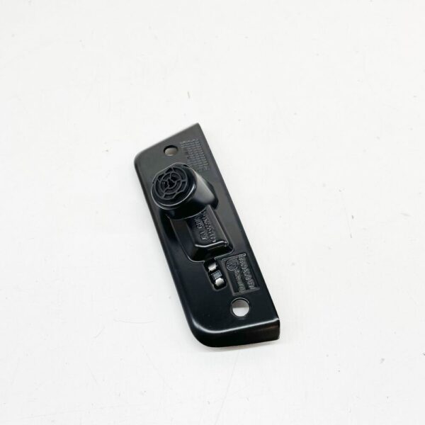 7E0843638B - VW TRANSPORTER T6 Right Sliding Door Upper Catch Plate 7E0843638B NEW GENUINE
