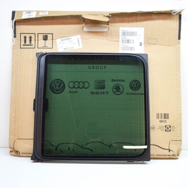 7E0847796E - NEW VW TRANSPORTER T6 RIGHT SIDE SLIDING DOOR TINTED GLASS 7E0847796E ORIGINAL