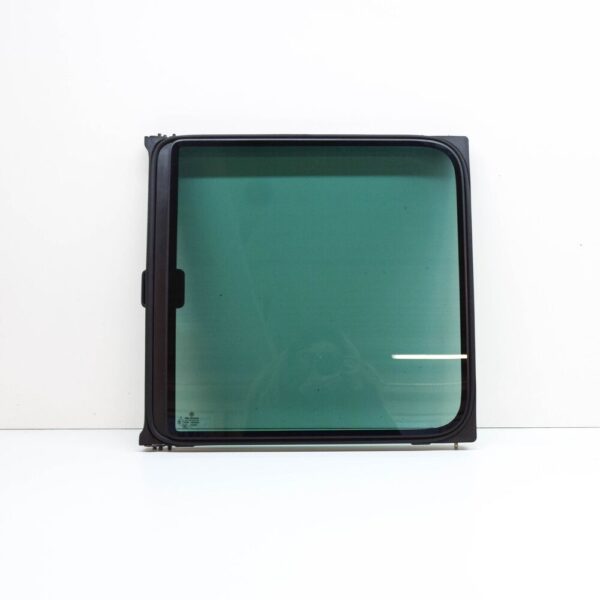 7E0847796E - NEW VW TRANSPORTER T6 RIGHT SIDE SLIDING DOOR TINTED GLASS 7E0847796E ORIGINAL