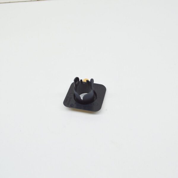 7E0919491AGRU - VW V T5 7JD, 7JE, rear inner Parktronic sensor holder 7E0919491AGRU, NEW