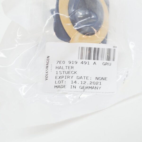 7E0919491AGRU - VW V T5 7JD, 7JE, rear inner Parktronic sensor holder 7E0919491AGRU, NEW
