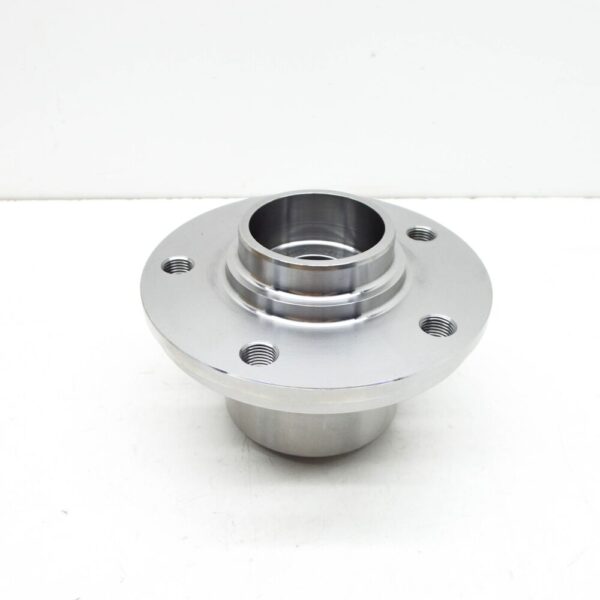 7H0401611H - NEW VW TRANSPORTER T5 REAR WHEEL HUB WITH BEARING 7H0401611H ORIGINAL