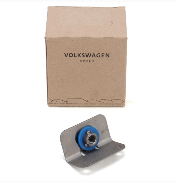 7H0802370 - NEW VW VAN VI T6 REAR SEAT MOUNTING BRACKET 7H0802370 ORIGINAL