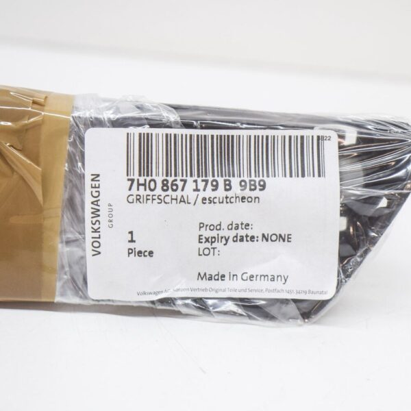 7H0867179B - VW TRANSPORTER T5 Front Left Door Pull Handle Shell 7H0867179B9B9 NEW GENUINE