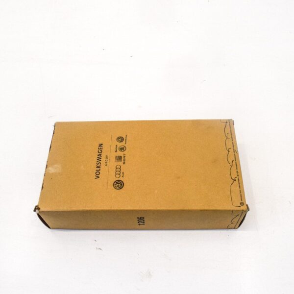 7H0937550A - VOLKSWAGEN TRANSPORTER T5 fuse box 7H0937550A 2012 NEW REAL
