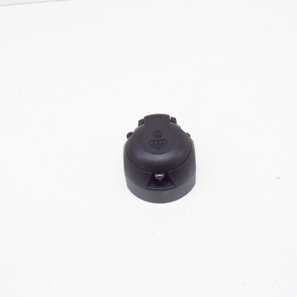 7H0945505A - NEW VW TRANSPORTER T5 TRAILER COUPLING SOCKET HOUSING 7H0945505A