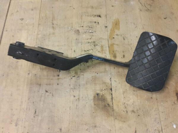 7H2723143 - New Genuine VW TRANSPORTER T5 RHD Brake Pedal Automatic Gearbox 7H1723143 OEM