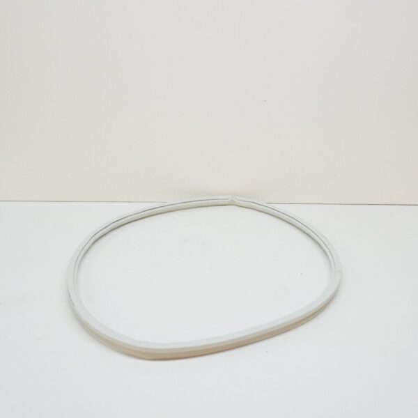 7H7068465A - NEW VW TRANSPORTER T5 COOL BOX RUBBER GASKET SEAL 7H7068465A
