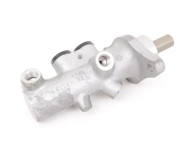 7L0611019E - NEW VW TOUAREG 7L BRAKE MASTER CYLINDER 7L0611019E ORIGINAL