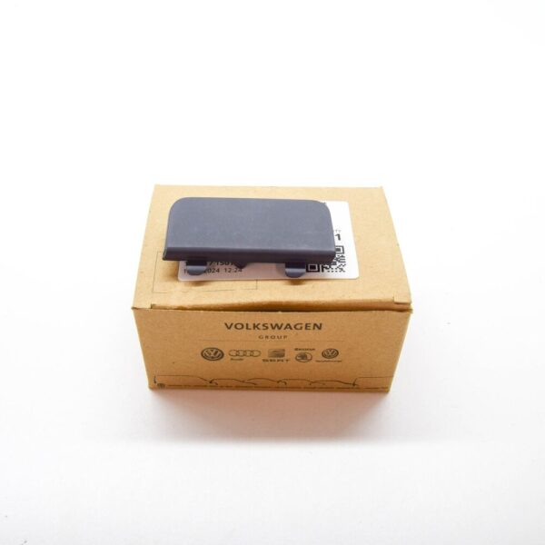 7L6807156B - VW TOUAREG 7L Front Bumper Tow Hook Eye Cover Right 7L6807156BGRU NEW GENUINE