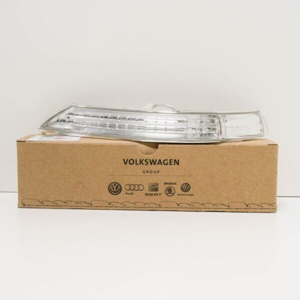7L6949102C - VW TOUAREG 7LA turn signal front right 7L6949102C new