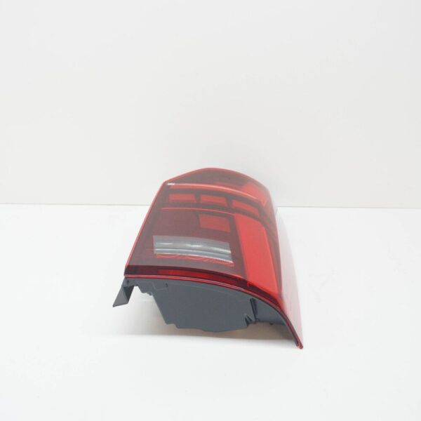 7LA945208A - VW MULTIVAN TRANSPORTER Rear Right Taillight 7LA945208C NEW GENUINE