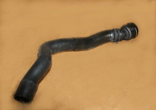 7N0122073AB - NEW VW SEAT SHARAN COOLANT HOSE WITH QUICK CLUTCH 7N0122073AB